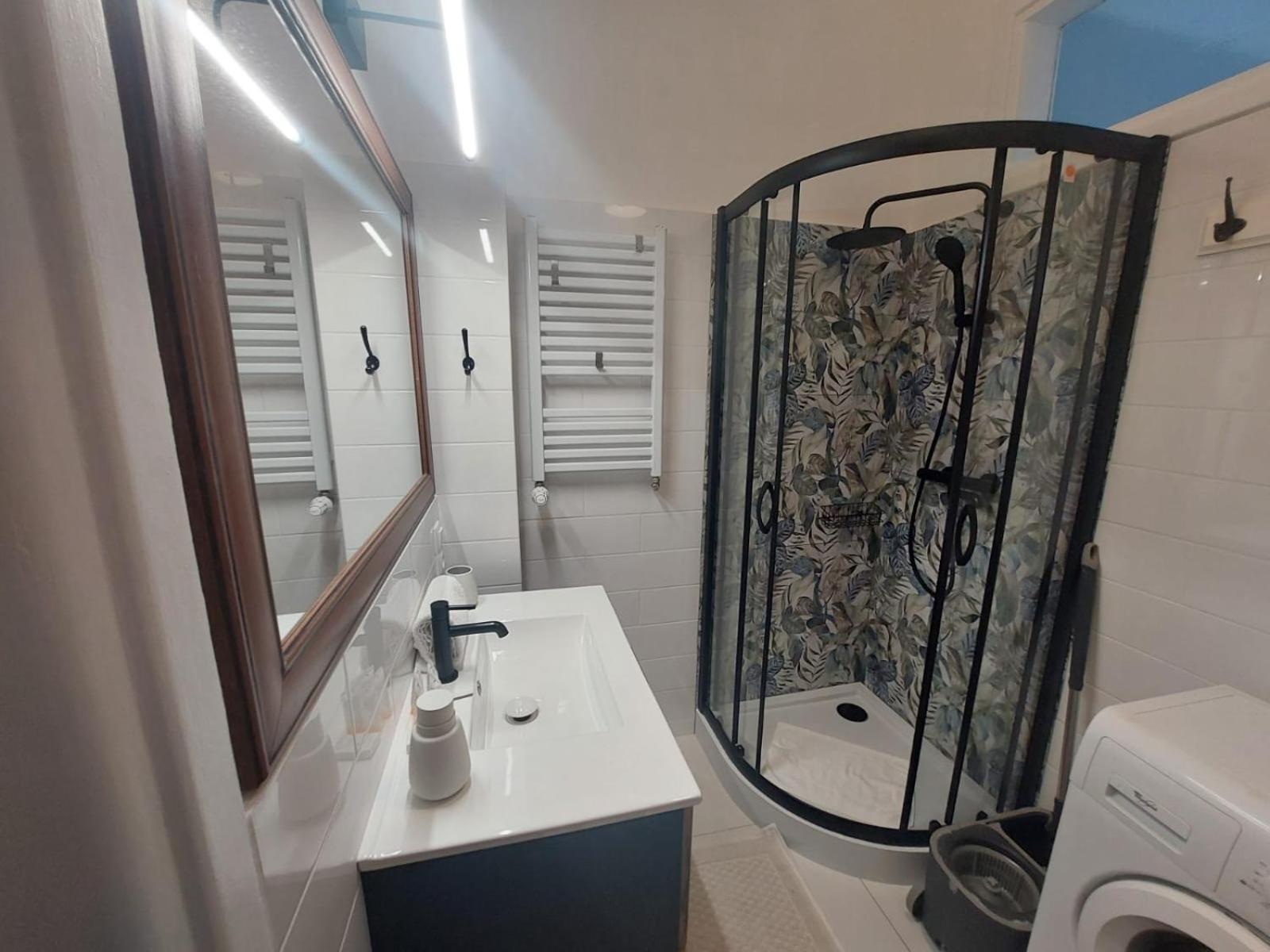 Stylish Bright Apartment Ochota With Balcony Warsawa Bagian luar foto